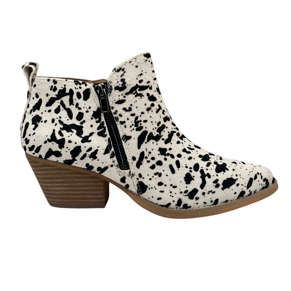 Very Volatile Women's Haircalf Gracemont Ankle Booties Size 8 Chocolate Chip